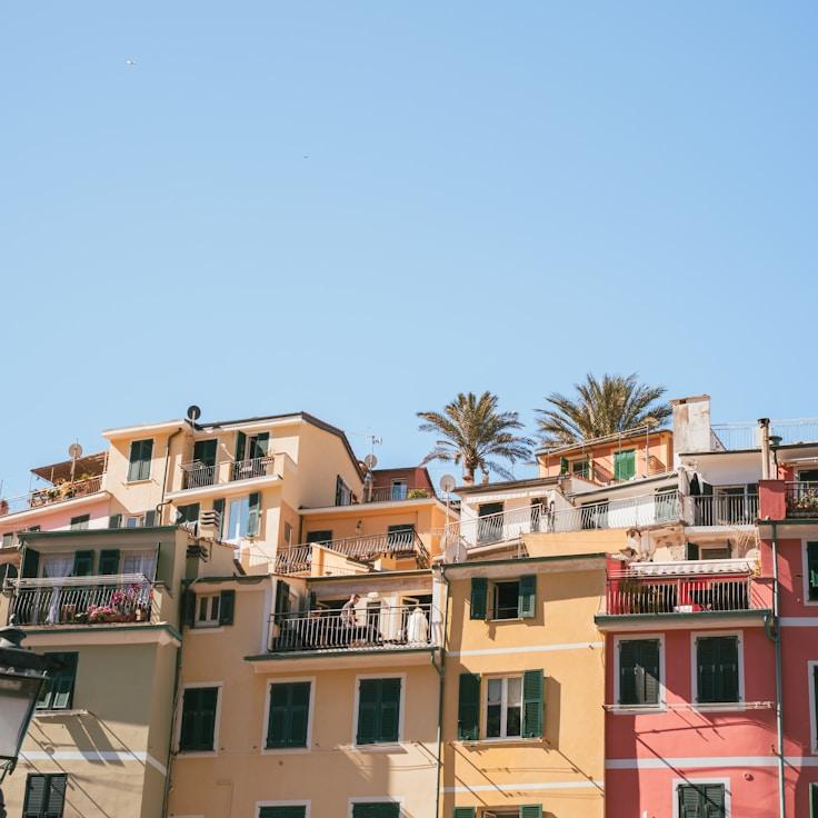 Family terraces and cafés for calm evenings in Lisbon